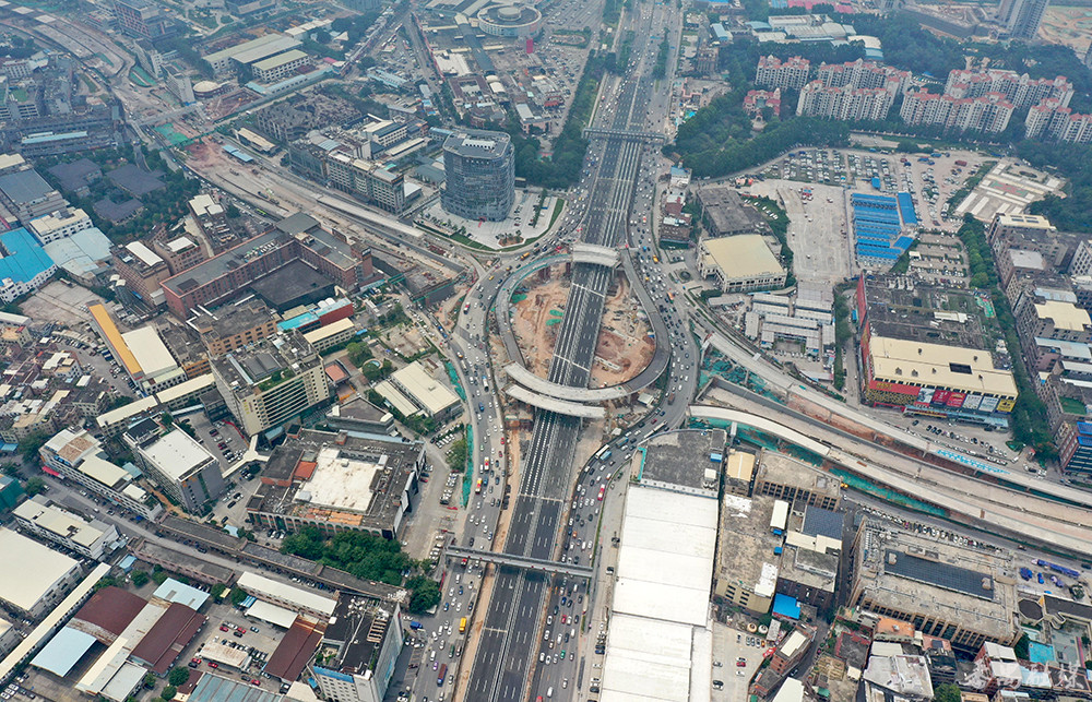 喜讯5月25日9时南大干线番禺大道节点立交主线跨线桥将开通